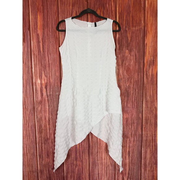 IC By Connie K Tops - IC by Connie K Womens Small White Textured Asymmetrical Handkerchief Hem Top